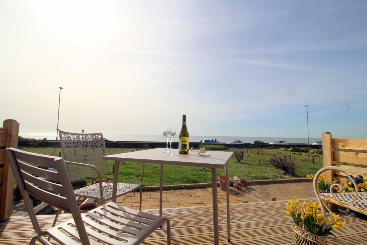 Pebbles Beach House By Air Premier Seaford Bagian luar foto
