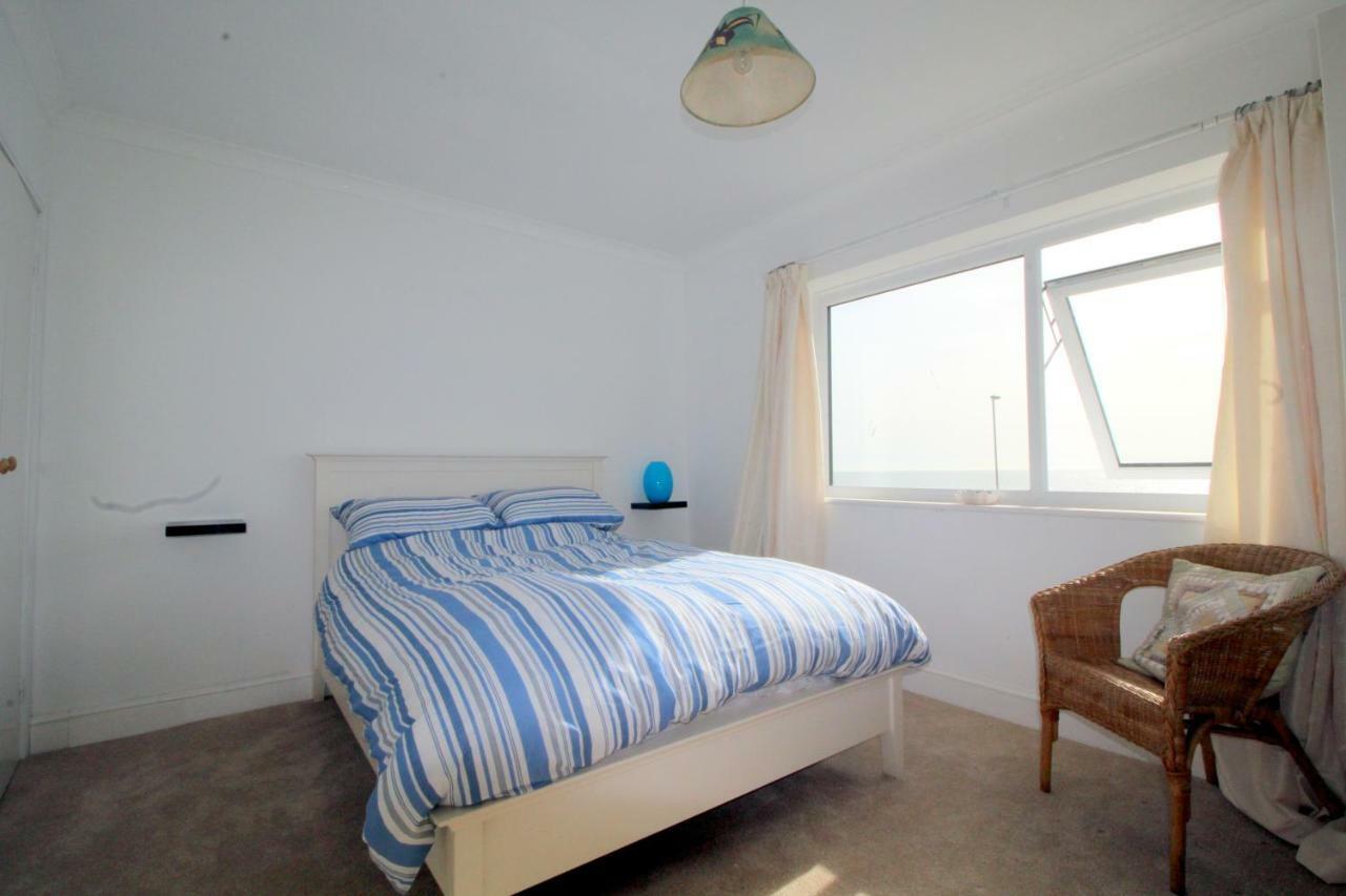 Pebbles Beach House By Air Premier Seaford Bagian luar foto